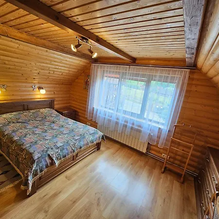 Guesthouse Kolo Druziv Tatariv Exterior photo