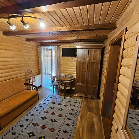 Guesthouse Kolo Druziv Tatariv Exterior photo
