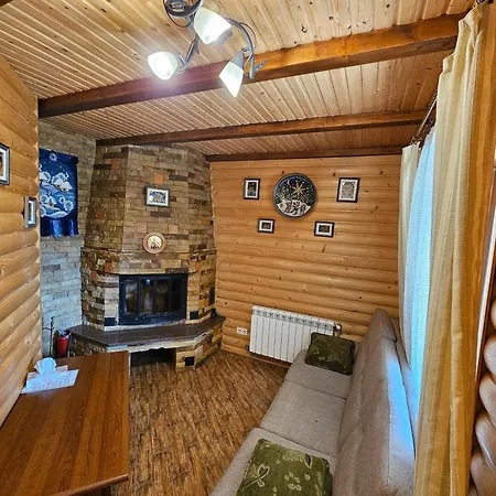 Guesthouse Kolo Druziv Tatariv Exterior photo