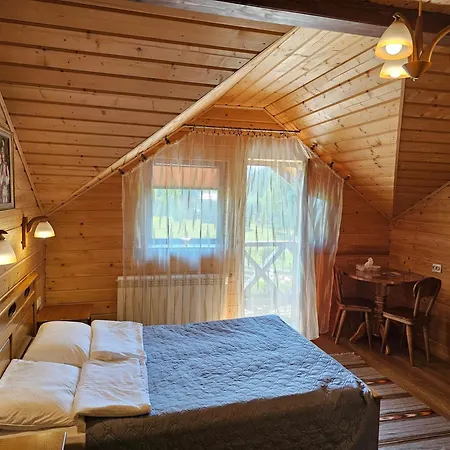 Guesthouse Kolo Druziv Tatariv Exterior photo