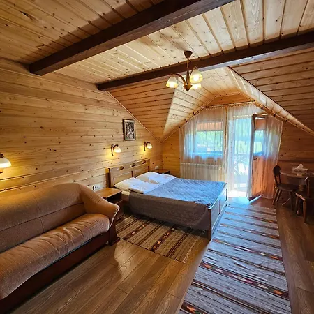 Guesthouse Kolo Druziv Tatariv Exterior photo