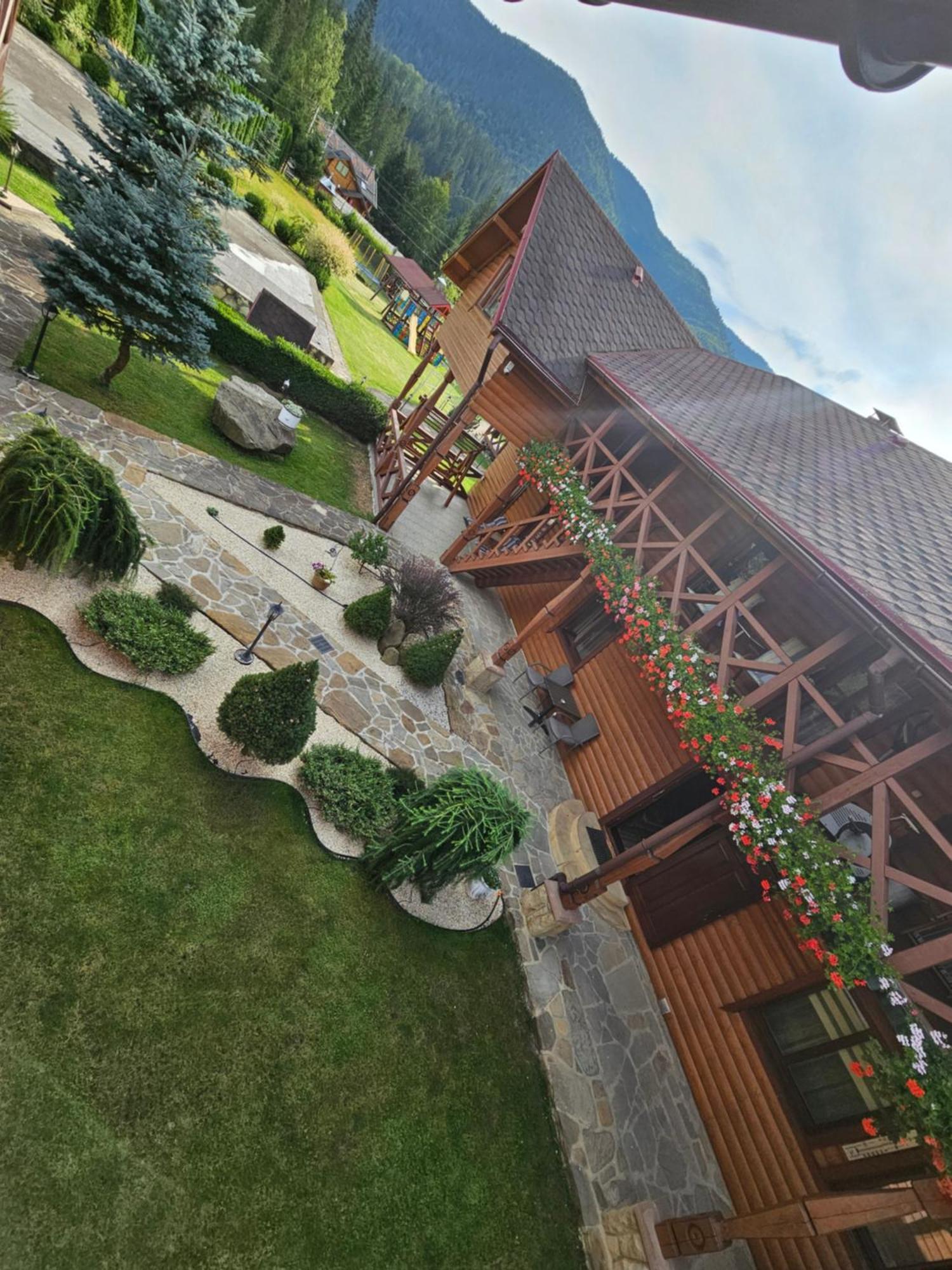 Kolo Druziv Guest house Tatariv