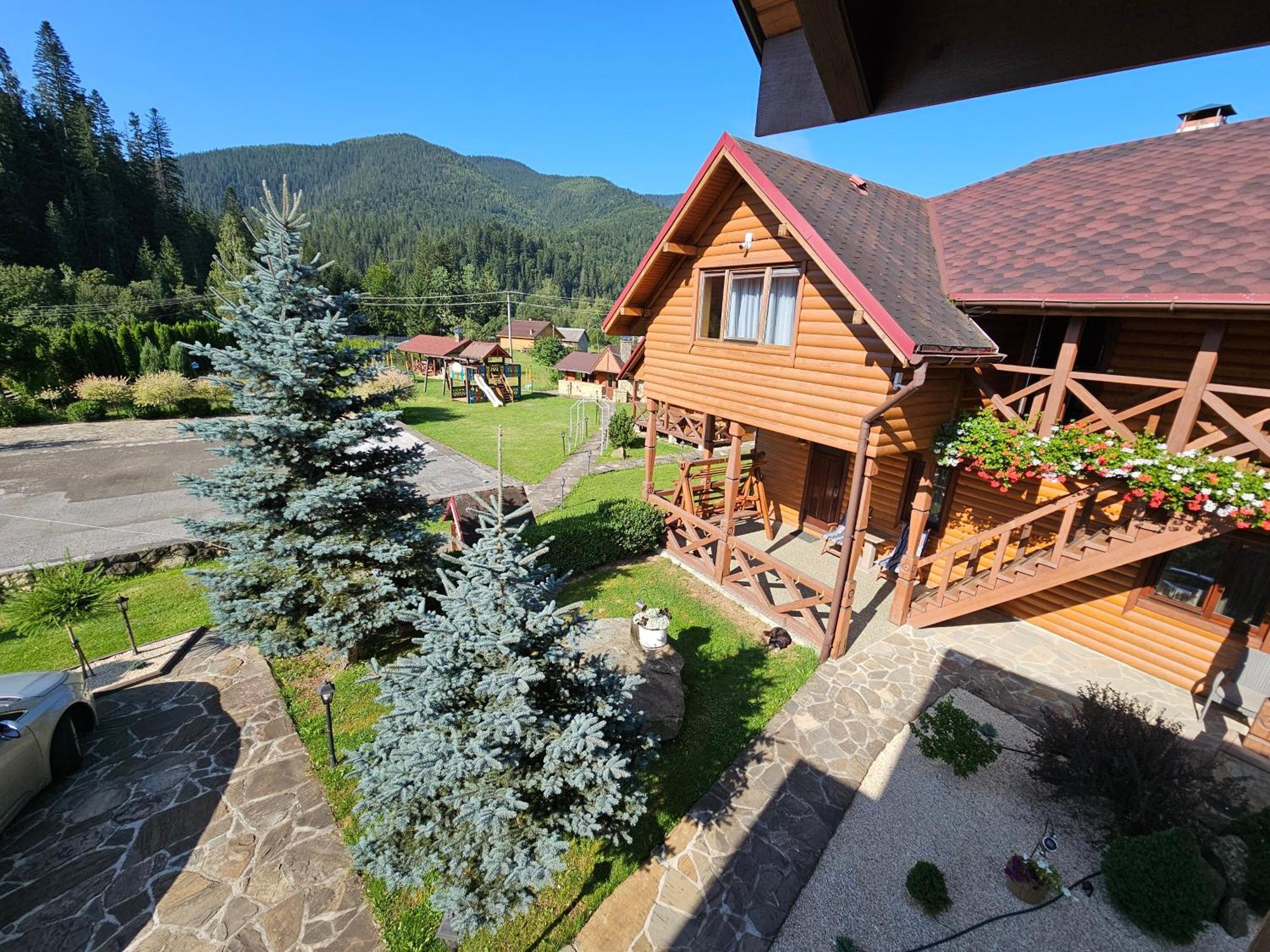 Guest house Kolo Druziv Tatariv